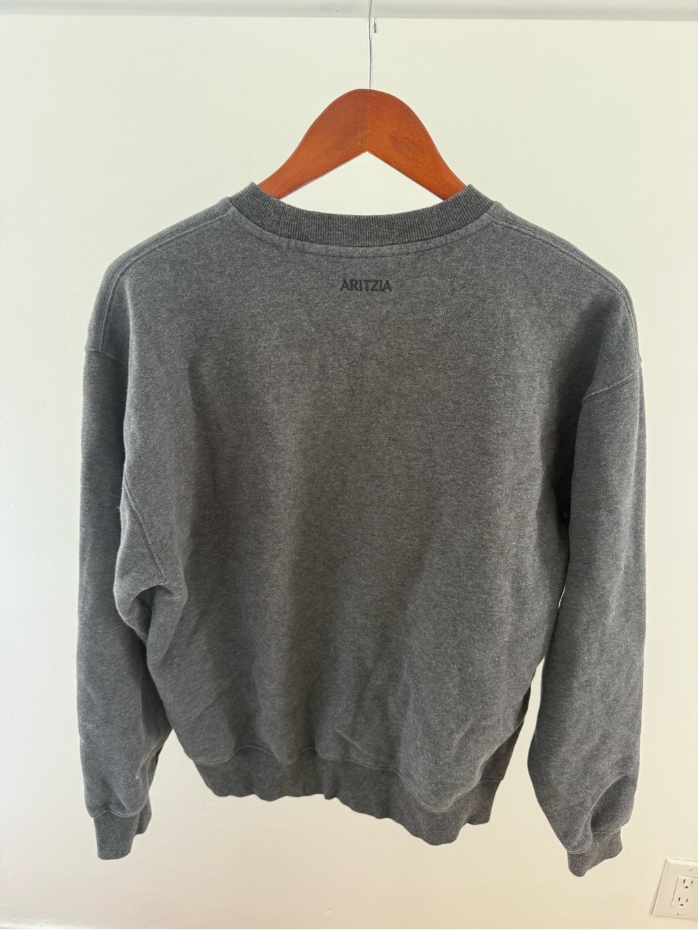 Aritzia Sweatfleece perfect fit Crewneck Sweatshirt - Charcoal